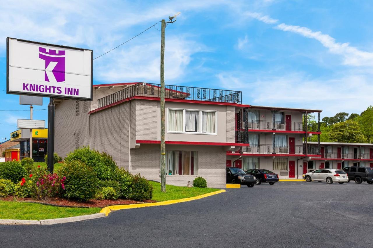 Knights Inn Fayetteville - Fort Bragg Zewnętrze zdjęcie