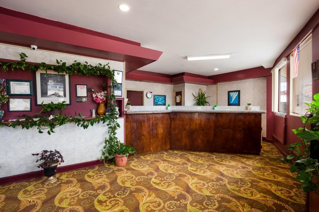 Knights Inn Fayetteville - Fort Bragg Zewnętrze zdjęcie