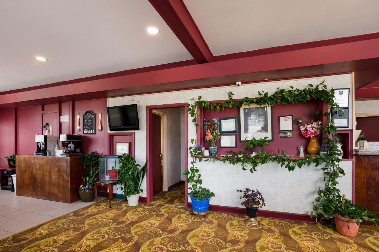 Knights Inn Fayetteville - Fort Bragg Zewnętrze zdjęcie